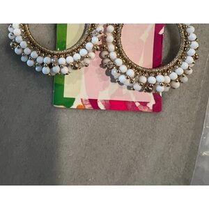 Lilly Pulitzer large hoop earrings White/e beads